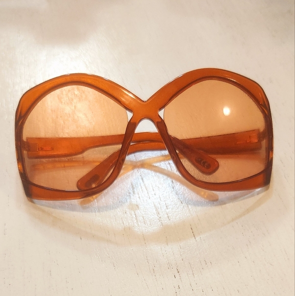 Tom Ford Orange Oversized Sunglasses - Picture 2 of 9